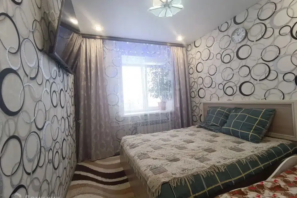 Продаётся 3-комнатная квартира, 56.5 м²