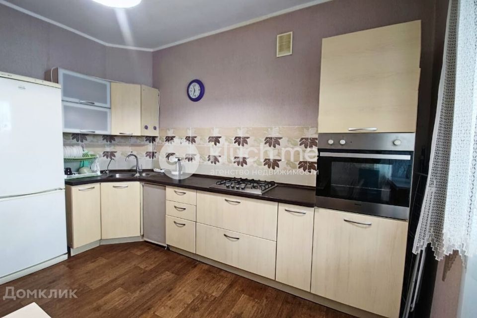 Продаётся 2-комнатная квартира, 61.4 м²