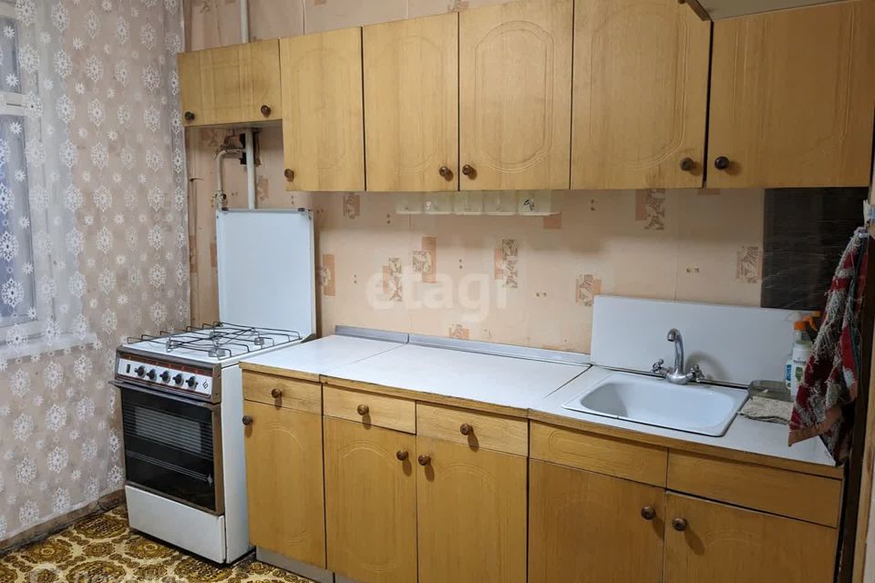 Сдаётся 2-комнатная квартира, 64.8 м²
