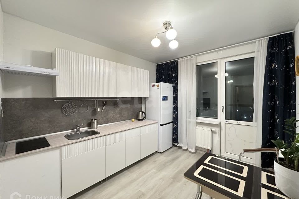 Продаётся 1-комнатная квартира, 38.3 м²