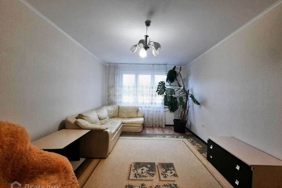 Продаётся 3-комнатная квартира, 89.9 м²