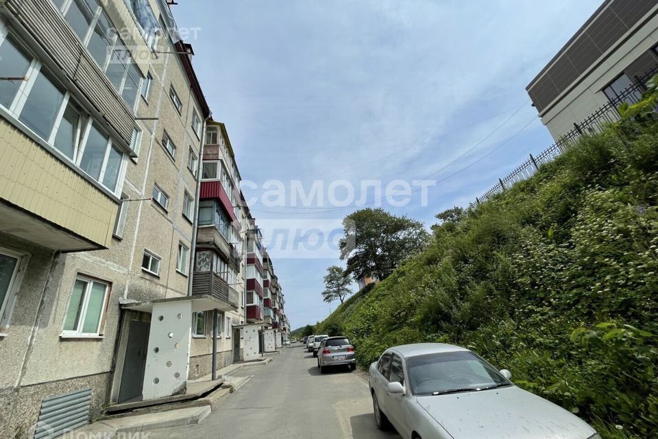 Продаётся 4-комнатная квартира, 61 м²