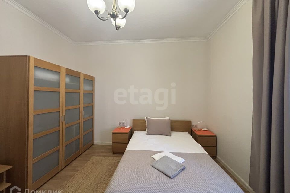 Сдаётся 2-комнатная квартира, 80 м²