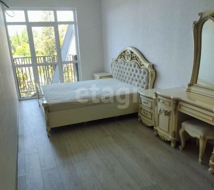 Продаётся 1-комнатная квартира, 47 м²