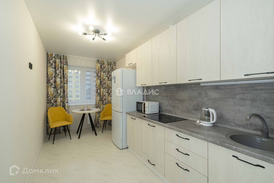 Сдаётся 1-комнатная квартира, 43 м²