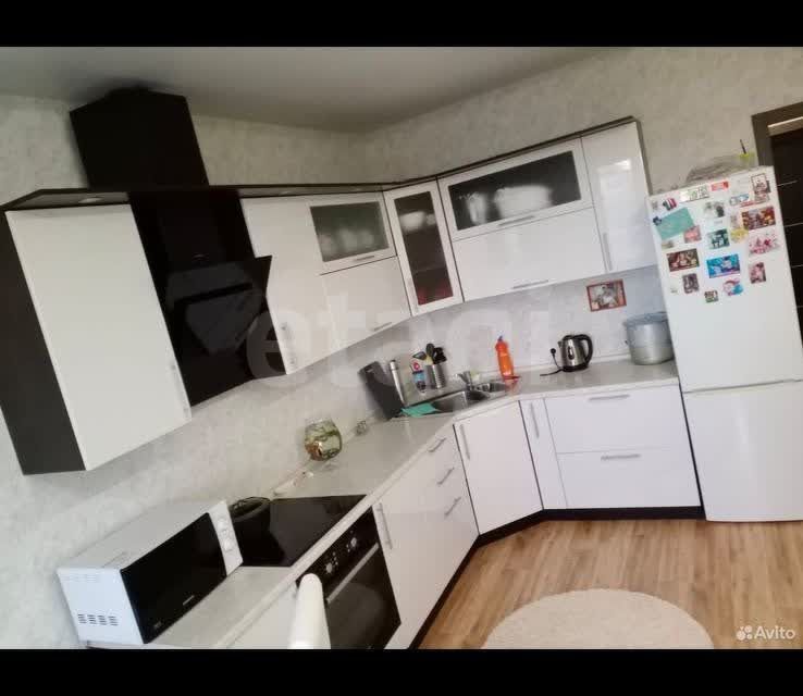 Продаётся 1-комнатная квартира, 43.2 м²