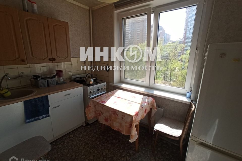 Сдаётся комната в 3-комн. квартире, 12 м²