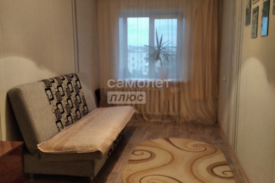 Продаётся 3-комнатная квартира, 55.6 м²