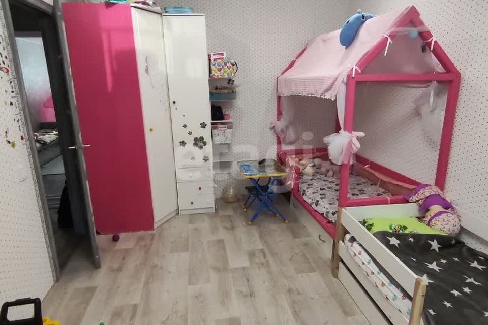Продаётся 3-комнатная квартира, 63.3 м²