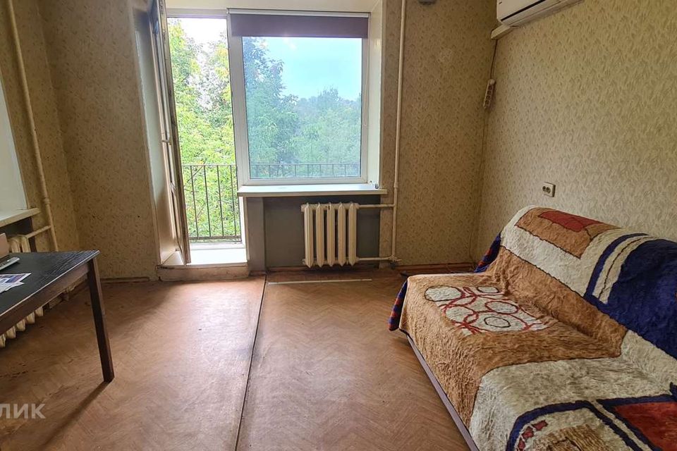 Продаётся 2-комнатная квартира, 43.8 м²