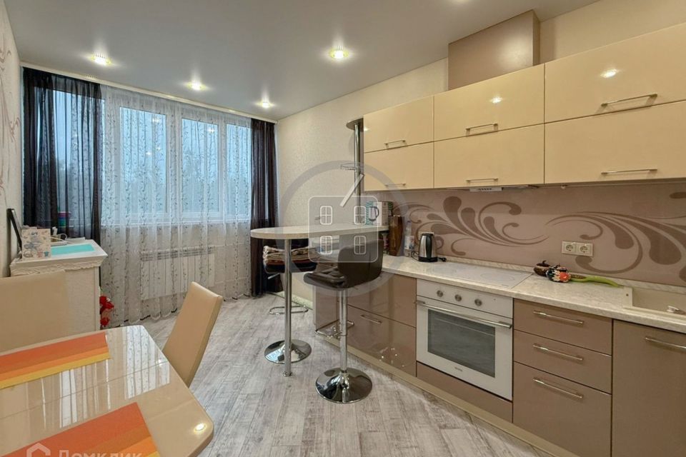 Продаётся 2-комнатная квартира, 67.2 м²