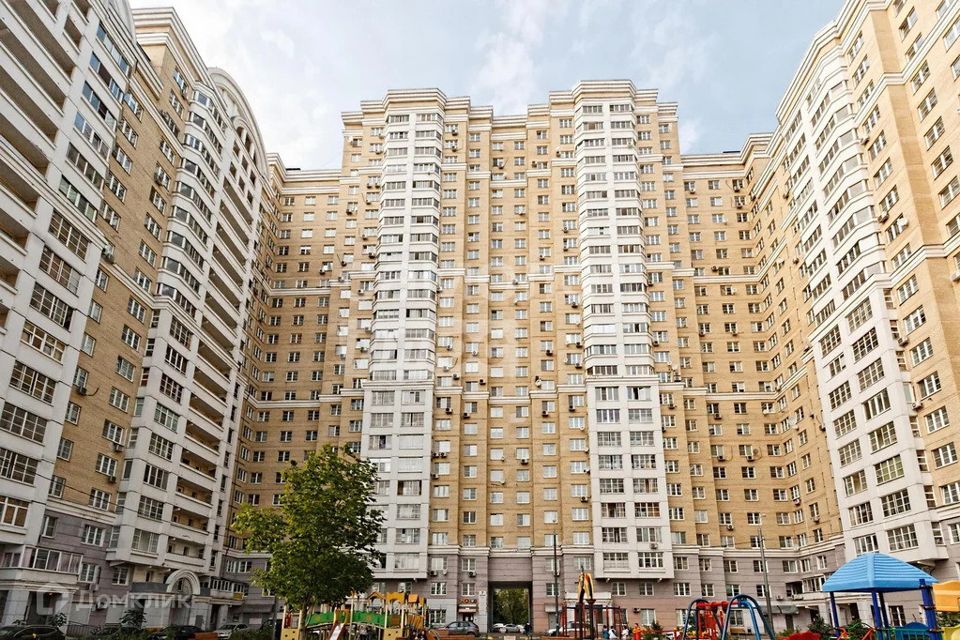 Продаётся 1-комнатная квартира, 50 м²