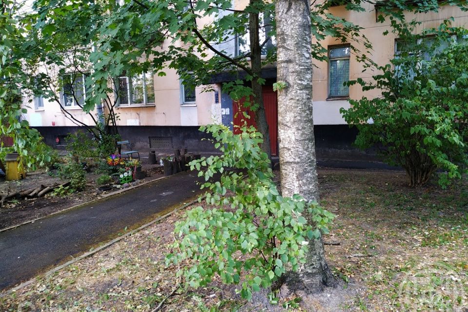Продаётся 3-комнатная квартира, 41.7 м²