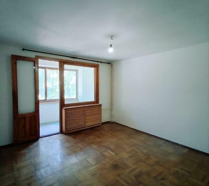 Продаётся 4-комнатная квартира, 100 м²