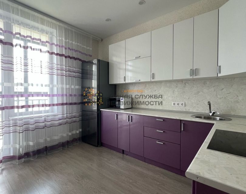 Сдаётся 2-комнатная квартира, 63 м²