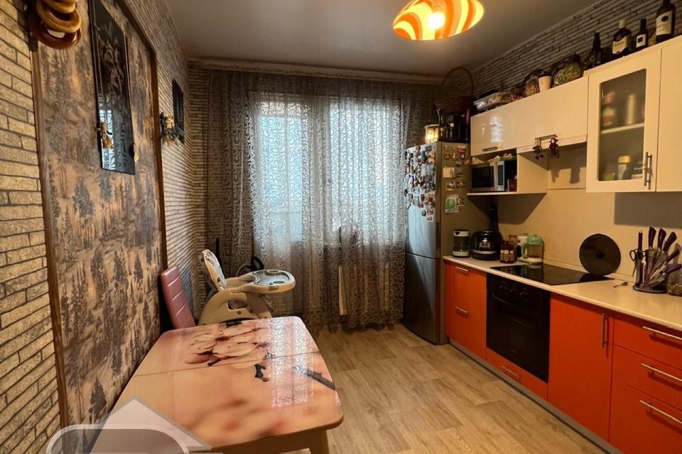 Продаётся 2-комнатная квартира, 56.9 м²