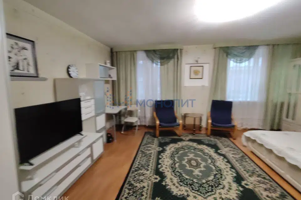 Продаётся 4-комнатная квартира, 155 м²