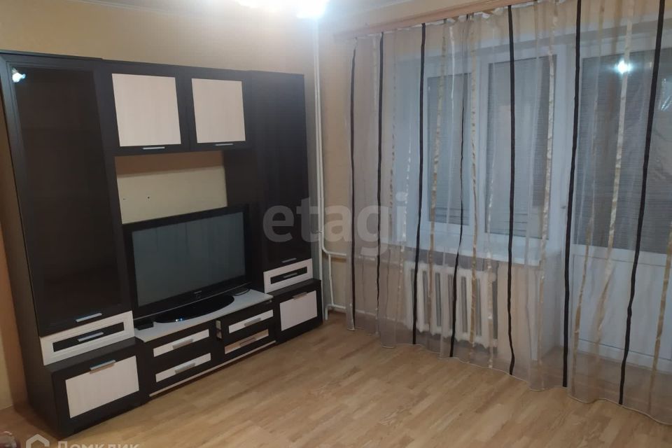 Продаётся 2-комнатная квартира, 42.7 м²
