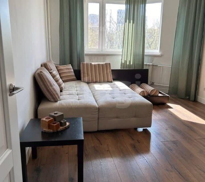 Продаётся 1-комнатная квартира, 46 м²