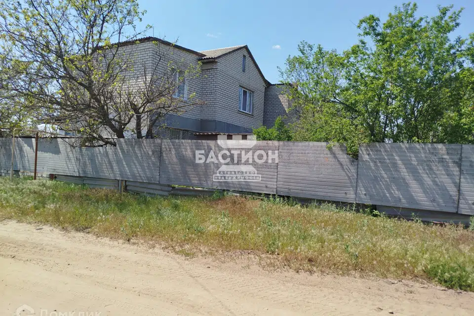 Продаётся 2-этажный дом, 212 м²
