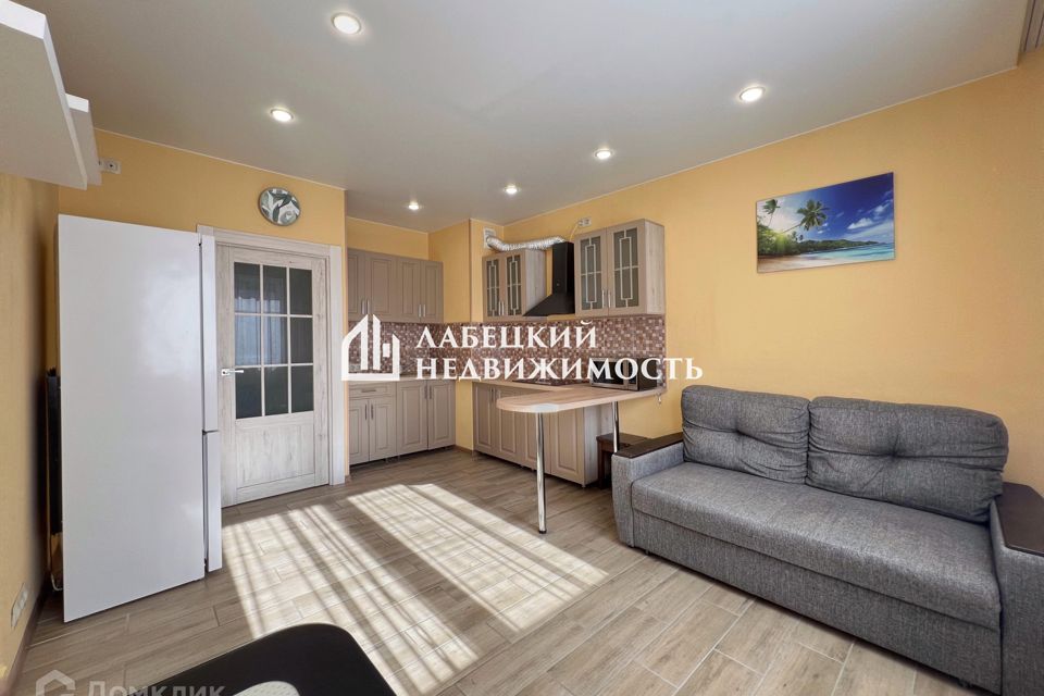 Продаётся 1-комнатная квартира, 43.3 м²