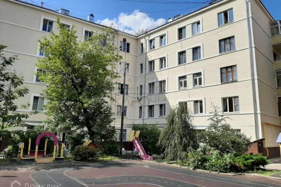 Продаётся 4-комнатная квартира, 82.5 м²