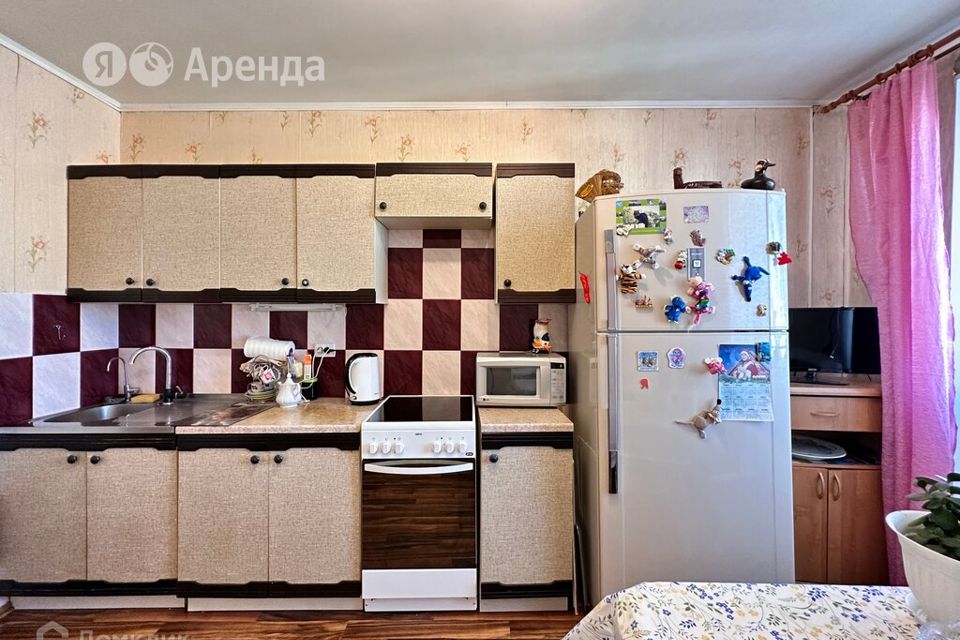 Сдаётся 3-комнатная квартира, 77 м²