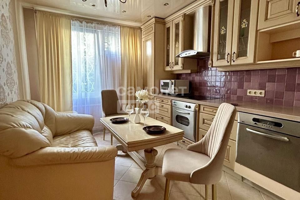 Сдаётся 2-комнатная квартира, 64.3 м²