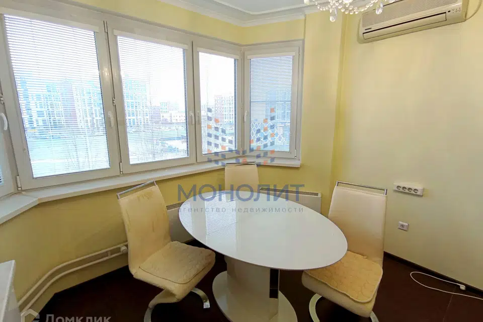 Продаётся 2-комнатная квартира, 60 м²