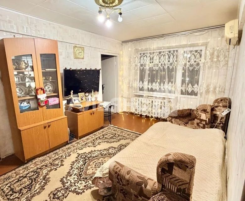 Продаётся 4-комнатная квартира, 59 м²