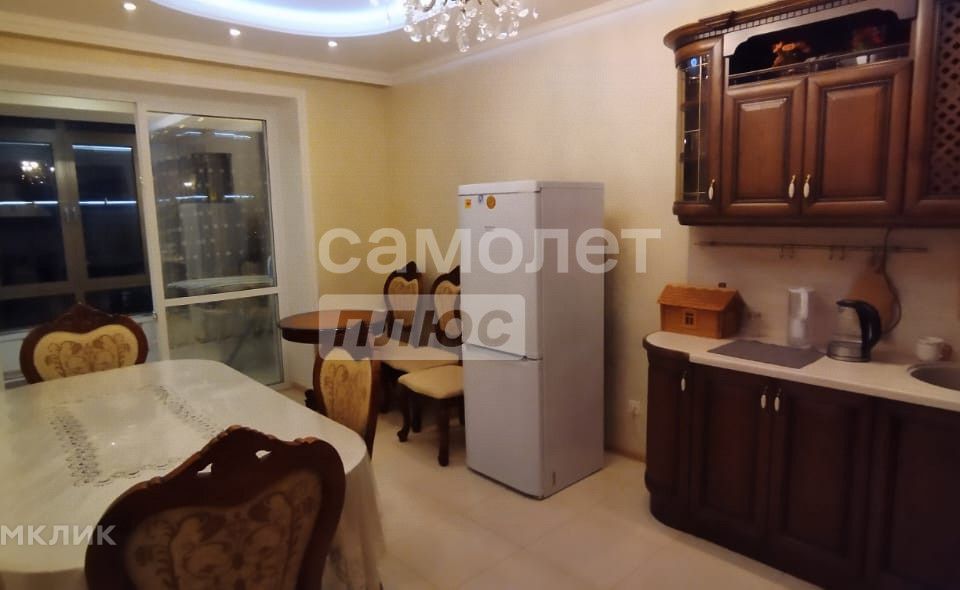 Продаётся 2-комнатная квартира, 97 м²