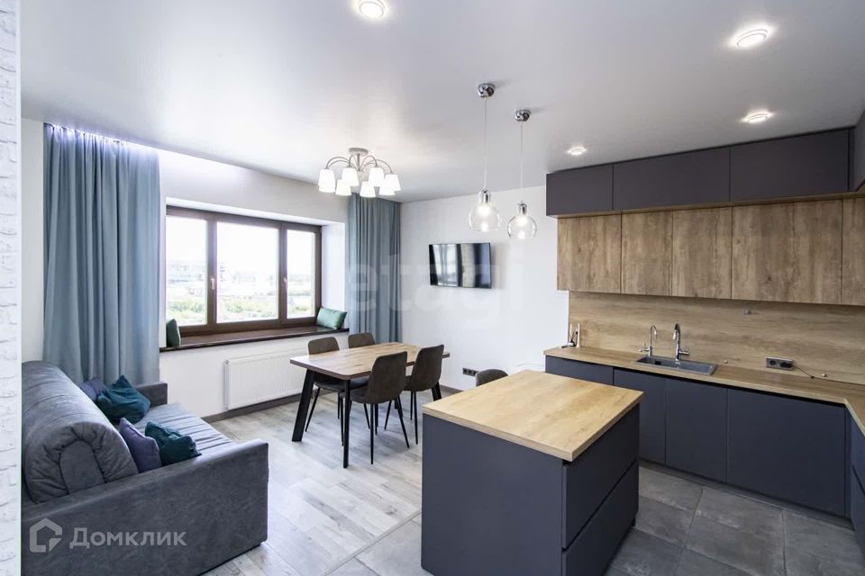 Продаётся 2-комнатная квартира, 84.23 м²