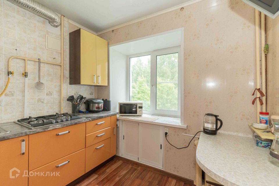 Продаётся 3-комнатная квартира, 55.6 м²