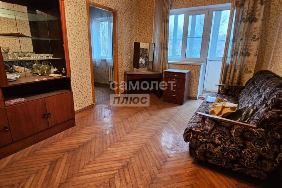 Продаётся 3-комнатная квартира, 56 м²