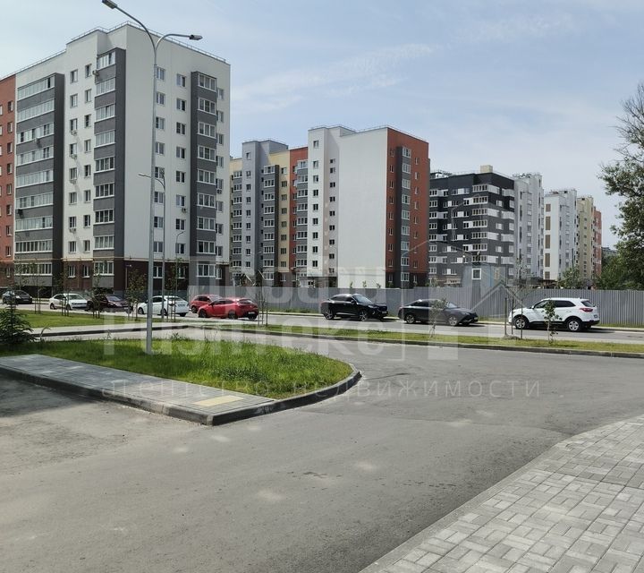 Продаётся 2-комнатная квартира, 65.5 м²