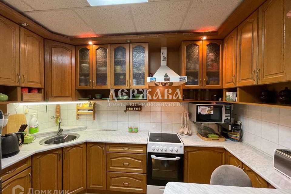 Продаётся 3-комнатная квартира, 65.41 м²