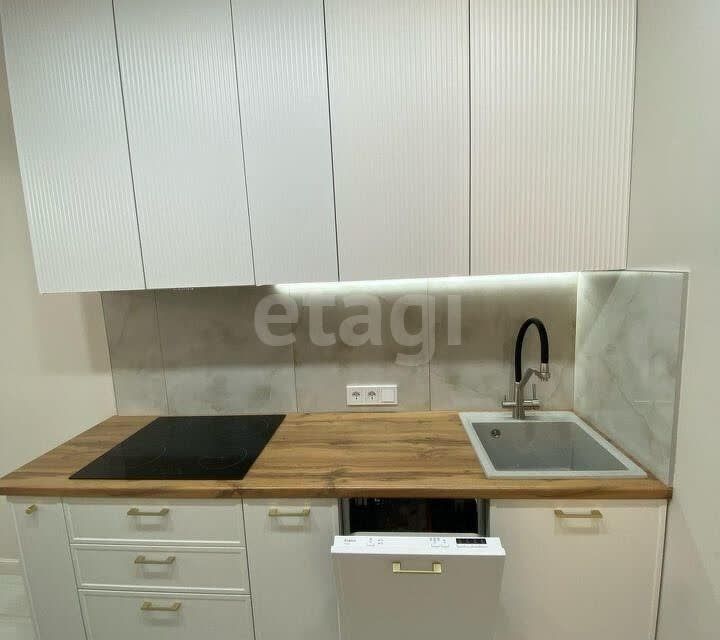 Продаётся 2-комнатная квартира, 58 м²