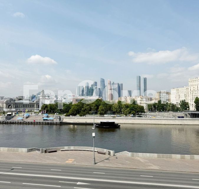 Продаётся 1-комнатная квартира, 38 м²