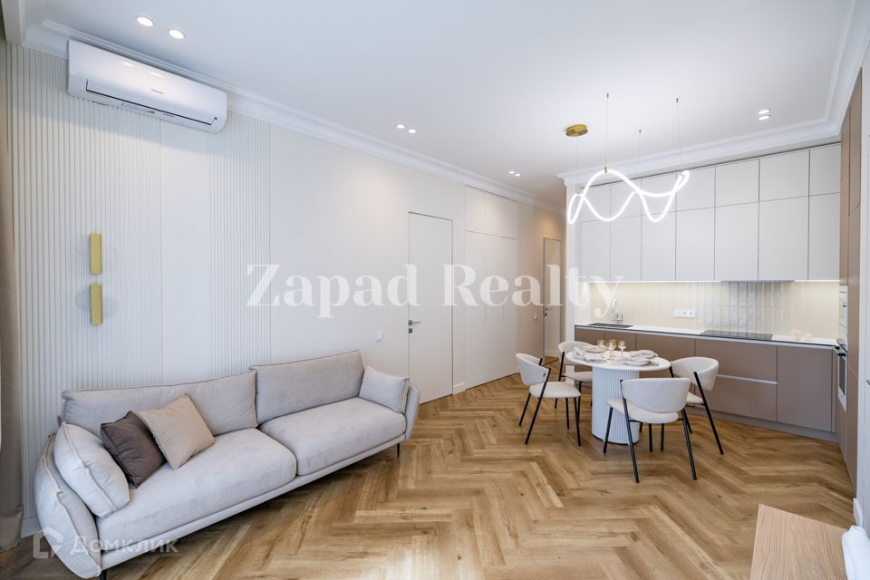 Продаётся 2-комнатная квартира, 71 м²