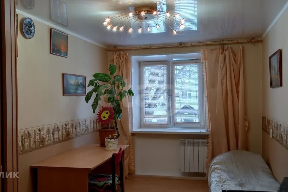Продаётся 3-комнатная квартира, 57.4 м²