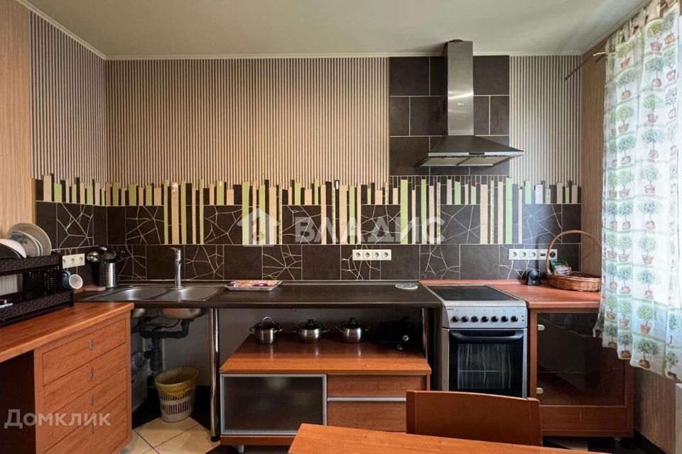 Продаётся 4-комнатная квартира, 81.6 м²