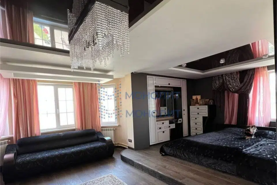 Продаётся 5-комнатная квартира, 150 м²