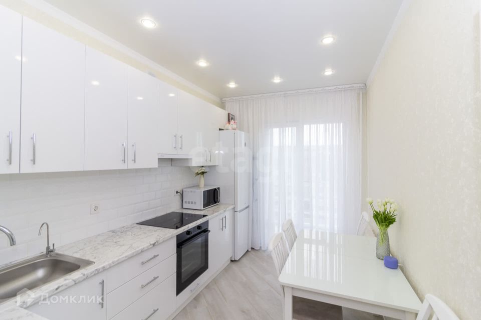 Продаётся 1-комнатная квартира, 41.7 м²