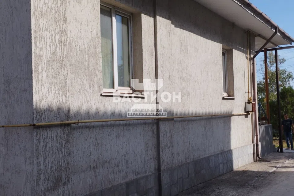 Продаётся 2-этажный дом, 300 м²