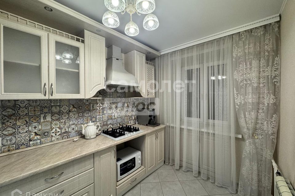 Продаётся 3-комнатная квартира, 63.6 м²