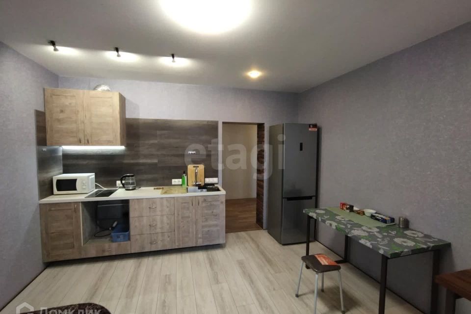 Сдаётся 1-комнатная квартира, 50 м²