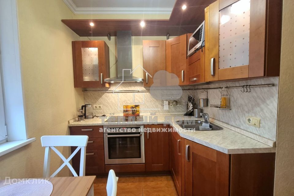 Продаётся 3-комнатная квартира, 63.2 м²