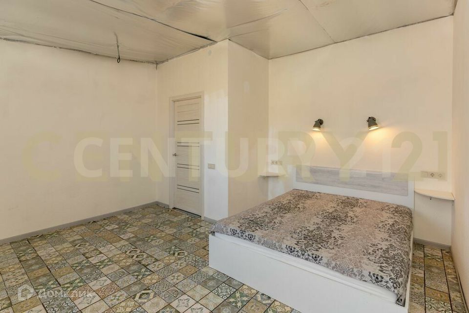 Продаётся 4-комнатная квартира, 176.9 м²