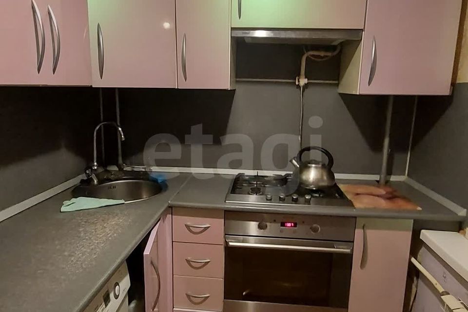 Продаётся 3-комнатная квартира, 58.5 м²
