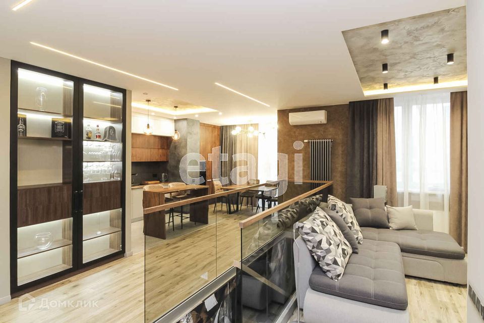 Продаётся 2-комнатная квартира, 115 м²